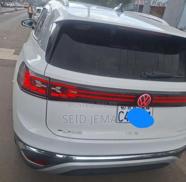 Volkswagen ID.6 2022 White