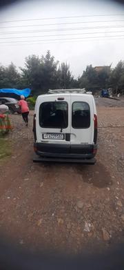 Renault 5 2005 White for sale