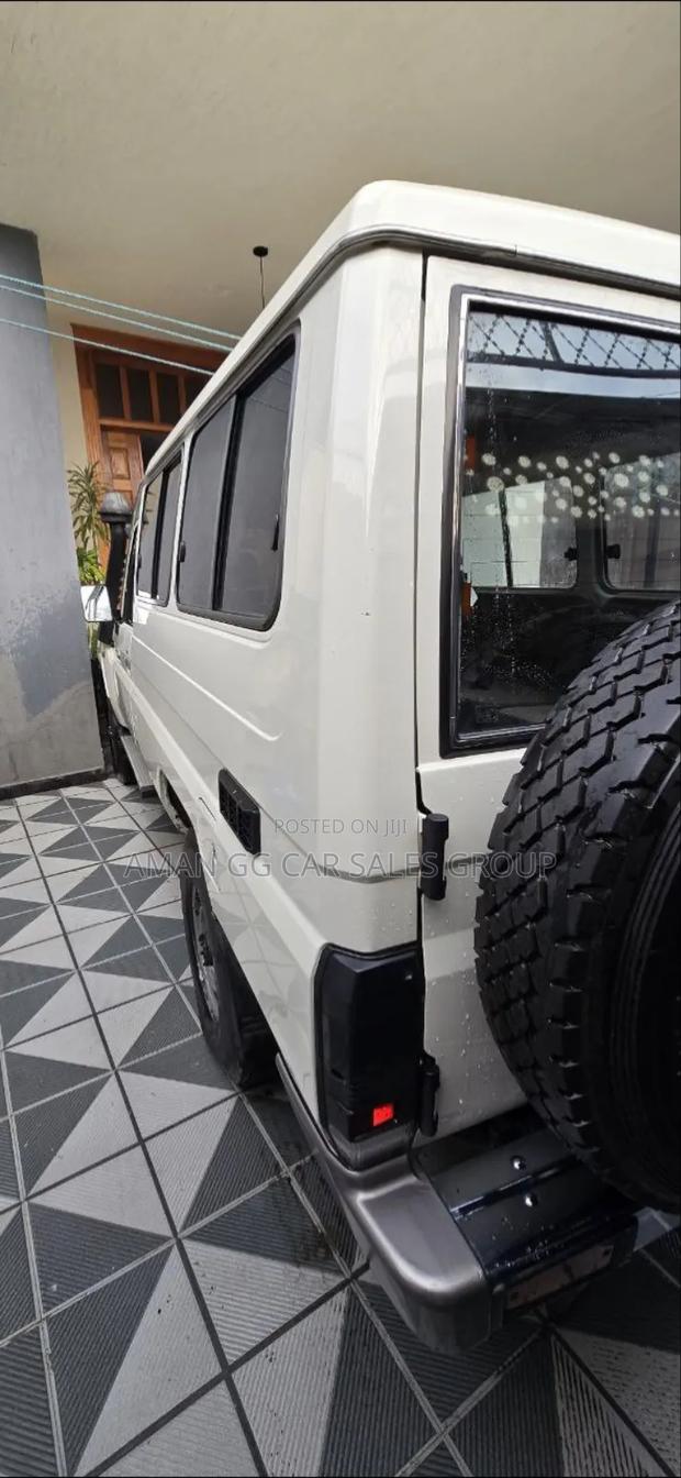 Toyota Land Cruiser 2018 White