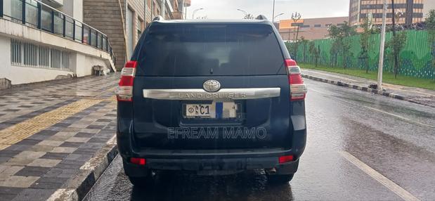 Toyota Land Cruiser 2016 Black