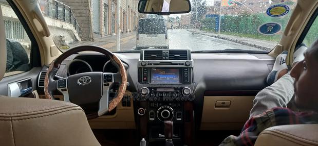 Toyota Land Cruiser 2016 Black
