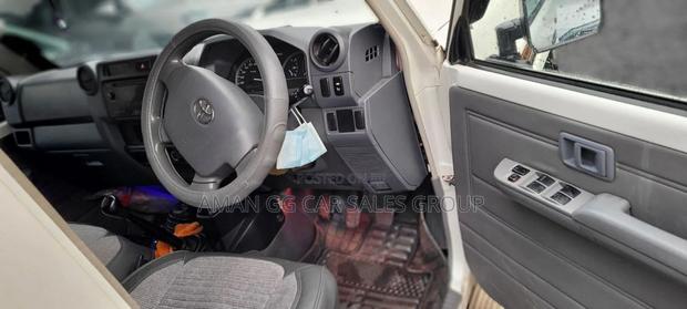 Toyota Land Cruiser 2019 White