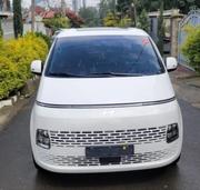 New Hyundai Staria 2025 White for sale