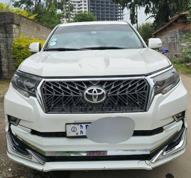 Toyota Land Cruiser Prado 2014 White