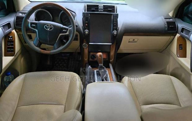 Toyota Land Cruiser Prado 2014 White