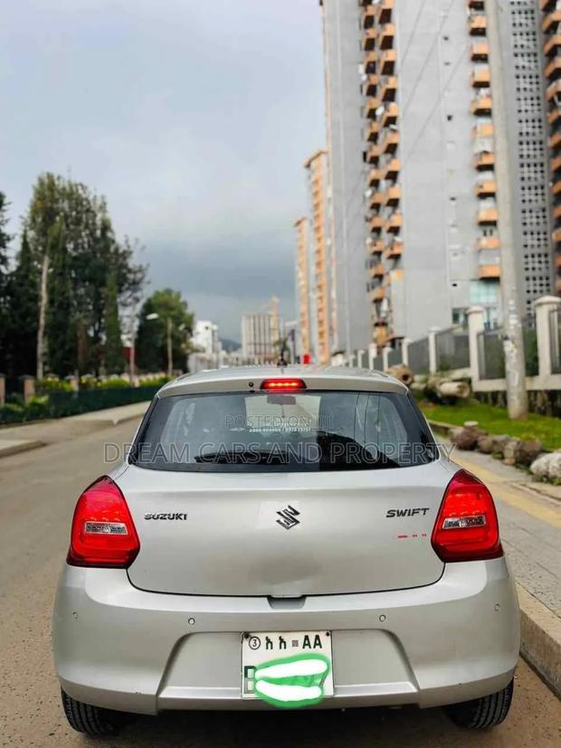 Suzuki Swift RS 2022 White