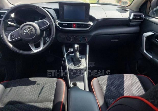 Toyota Raize 1.0 AWD 2022 White