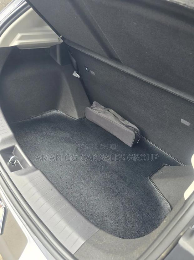 BYD E2 43 kWh 94 hp FWD 2024 Gray