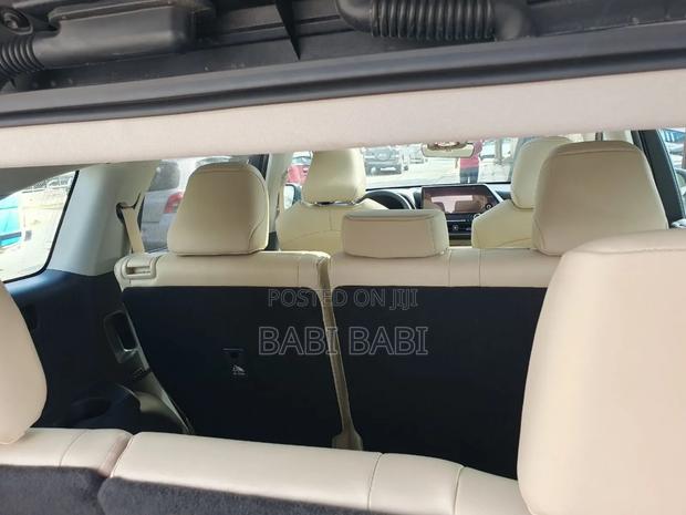Toyota Highlander Hybrid 2024 Silver