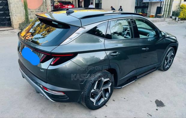 Hyundai Tucson Limited 2023 Gray