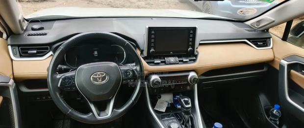 Toyota RAV4 Adventure AWD 2020 Blue