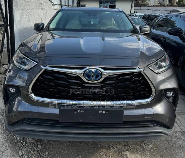 New Toyota Highlander Hybrid 2024 Black