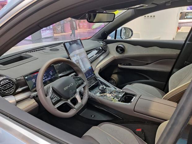 New BYD Frigate 07 DM-i 2025 Beige