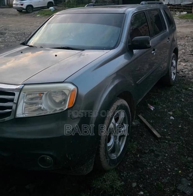 Honda Pilot 2011 Gray