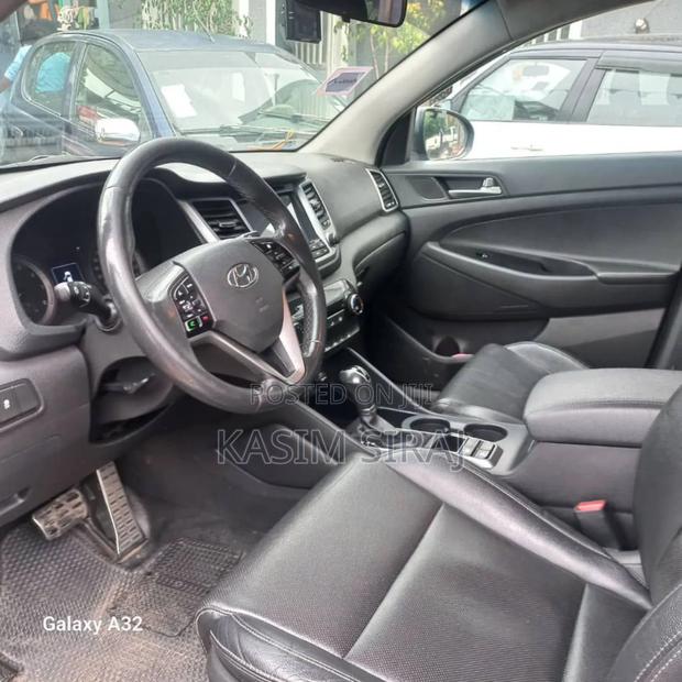 Hyundai Tucson Limited FWD 2018 Gray