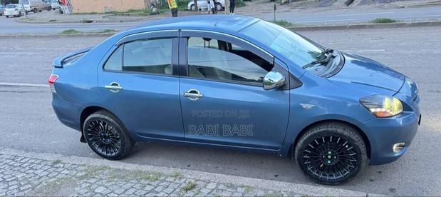 Toyota Yaris 2008 Blue