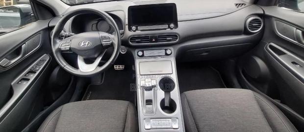 New Hyundai Kona 2024 Gray