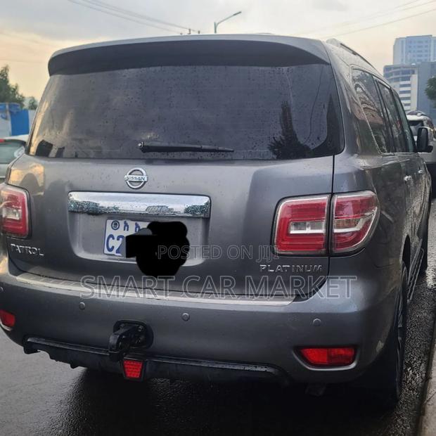 Nissan Patrol 2018 Brown