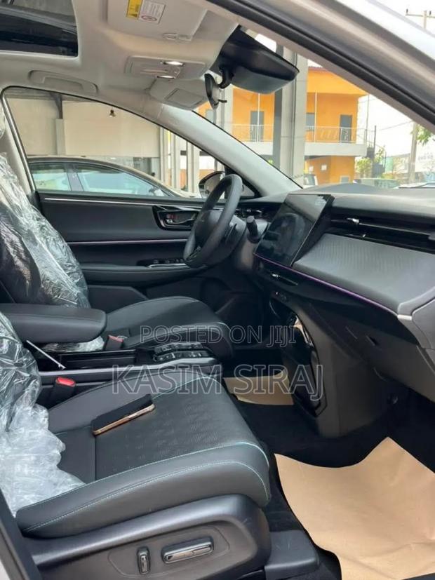Honda e:NS1 53.6 kWh FWD 2023 Blue