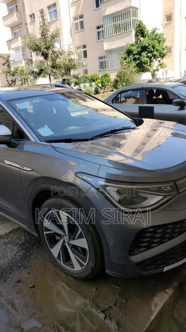 Volkswagen ID.6 Crozz 66 kWh RWD 2022 Gray