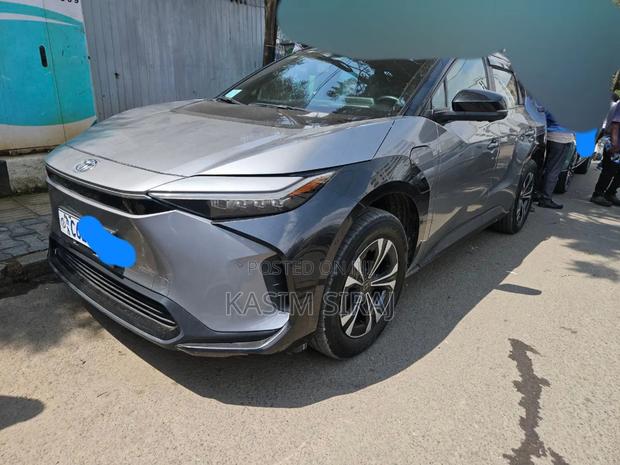 Toyota bZ4X 2024 Gray