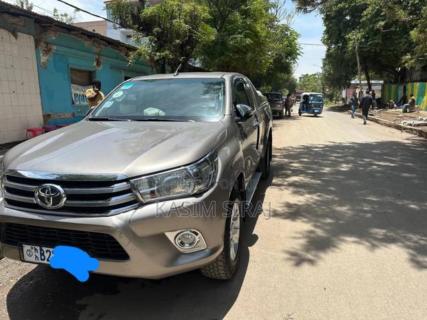 Toyota Hilux Revo Single Cab Deisel 2.4 RWD 2017 Gray
