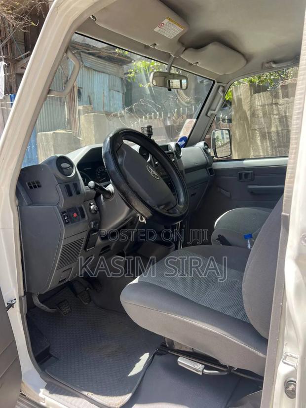 Toyota Land Cruiser 4.5 V8 TD 2018 White