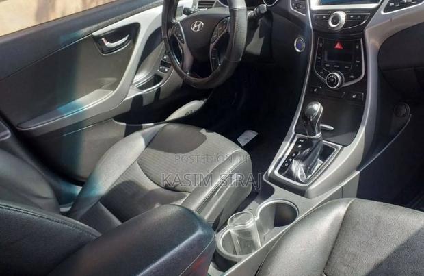 Hyundai Avante 2015 Black