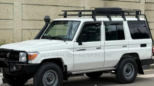 Toyota Land Cruiser 2018 White