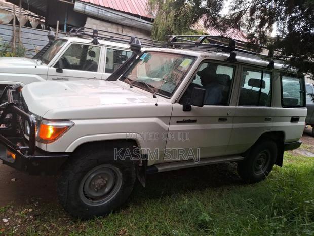 Toyota Land Cruiser 4.5 V8 DLX 2015 White