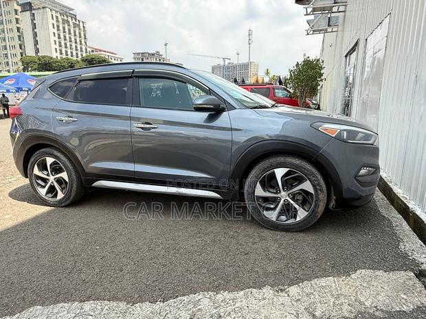 Hyundai Tucson SE FWD 2017 Gray