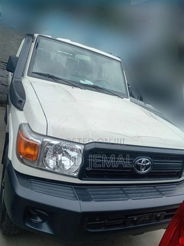 New Toyota Land Cruiser 2023 White