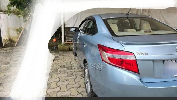 Toyota Yaris 2015 Blue