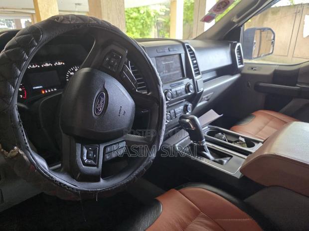 Ford F-150 Lariat 4x2 SuperCab Styleside 6.5 ft. box 145 in. WB 2018