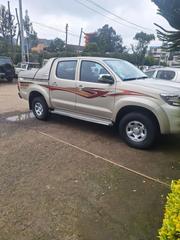 Toyota Hilux 2013 Gold for sale