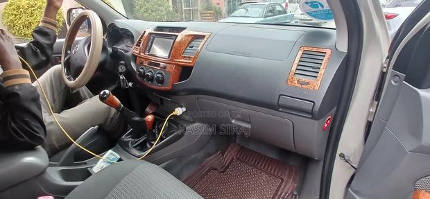 Toyota Hilux 3.0 D-4D 4x4 2014 Blue