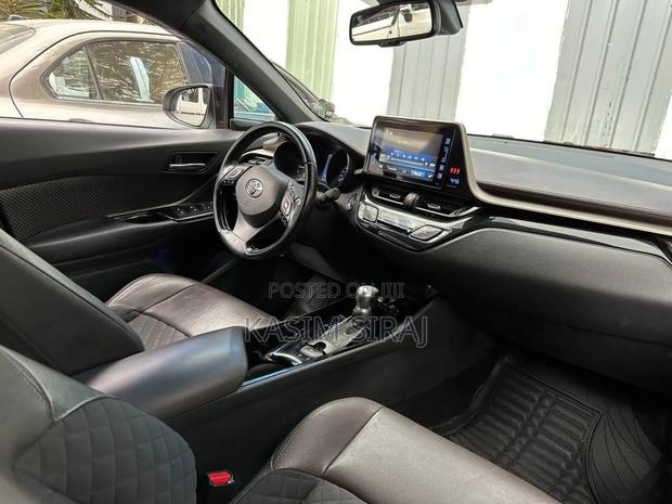 Toyota C-HR Limited FWD 2019 White