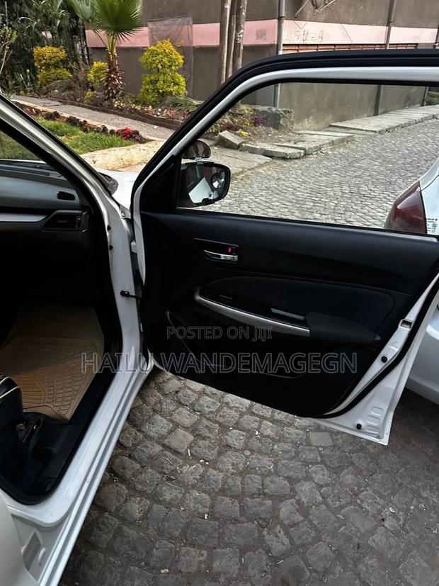 New Suzuki Swift 2023 White