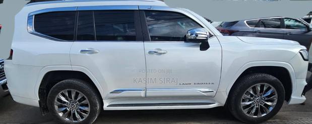 Toyota Land Cruiser 76 Series 2023 White