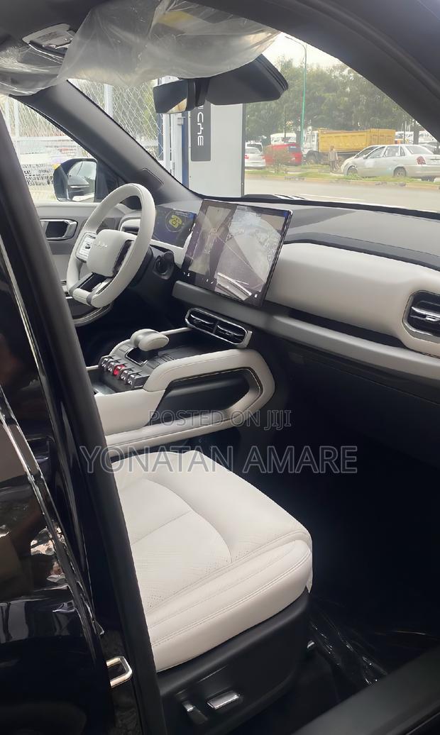 New BYD Leopard 8 2025 Black