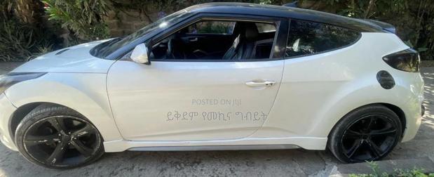 Hyundai Veloster 2015 White