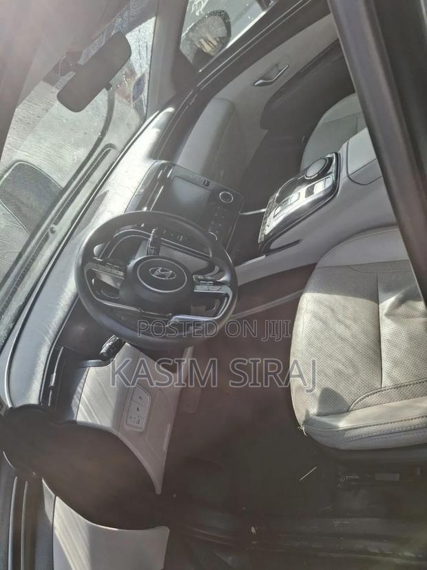 Hyundai Tucson Limited 2022 Gray