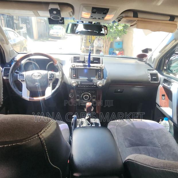 Toyota Land Cruiser 2015 Black