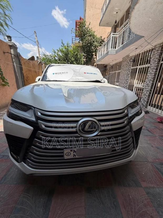 Lexus LX LX 600 2023 White