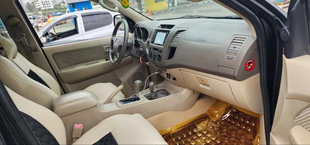 Toyota Fortuner 2.7 RWD 2006 Black