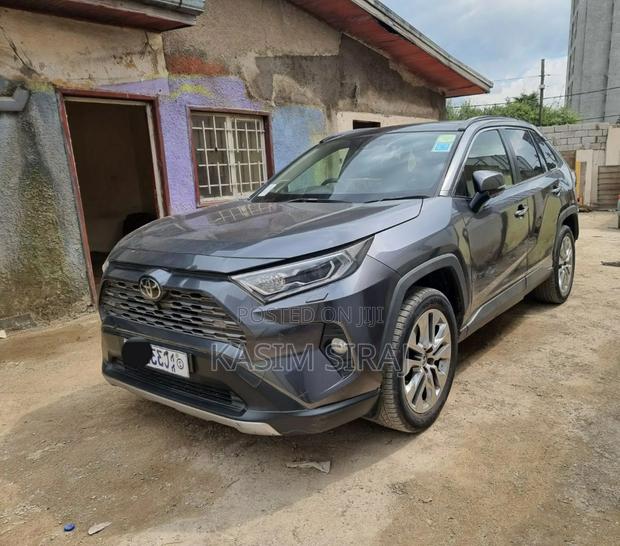 Toyota RAV4 Adventure 2021 Gray
