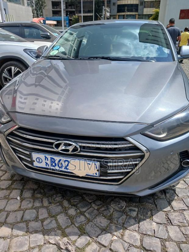 Hyundai Avante 2017 Gray