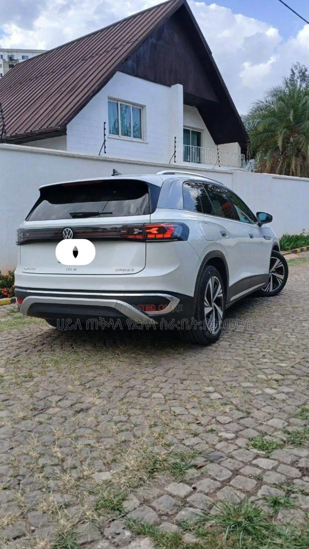 Volkswagen ID.6 2022 White