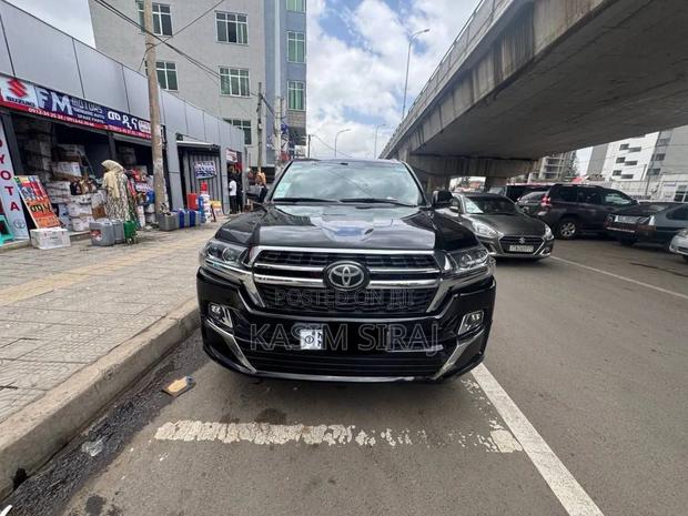 Toyota Land Cruiser 4.5 V8 TD GX-R 2010 Black