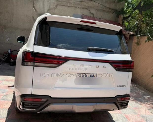 New Lexus LX 600 2023 Ivory